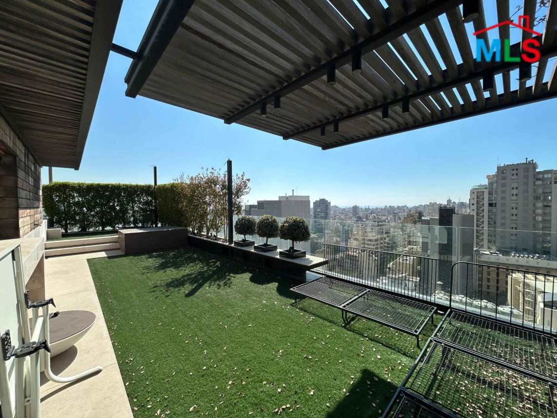 Penthouse with Terraces and Mountain City View For Sale in Achrafieh, Rizk
