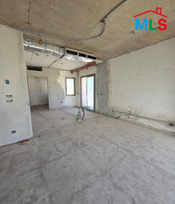 Core & Shell Penthouse with Rooftop Terrace For Sale in Verdun, Ras Beirut