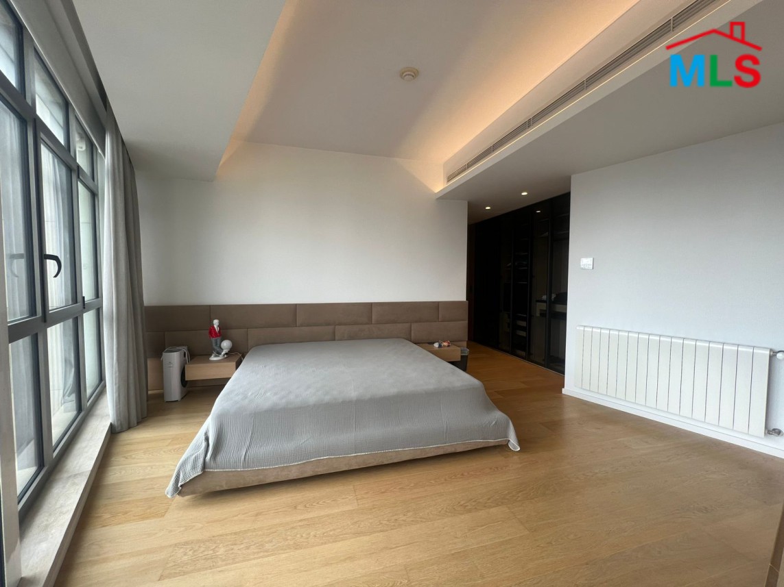 Luxurious Living! High-End Apartment with Sea & City View For Sale in Gemmayzeh