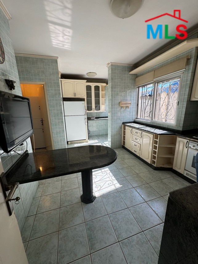 Spacious Apartment with Terrace For Sale in Dik El Mehdi