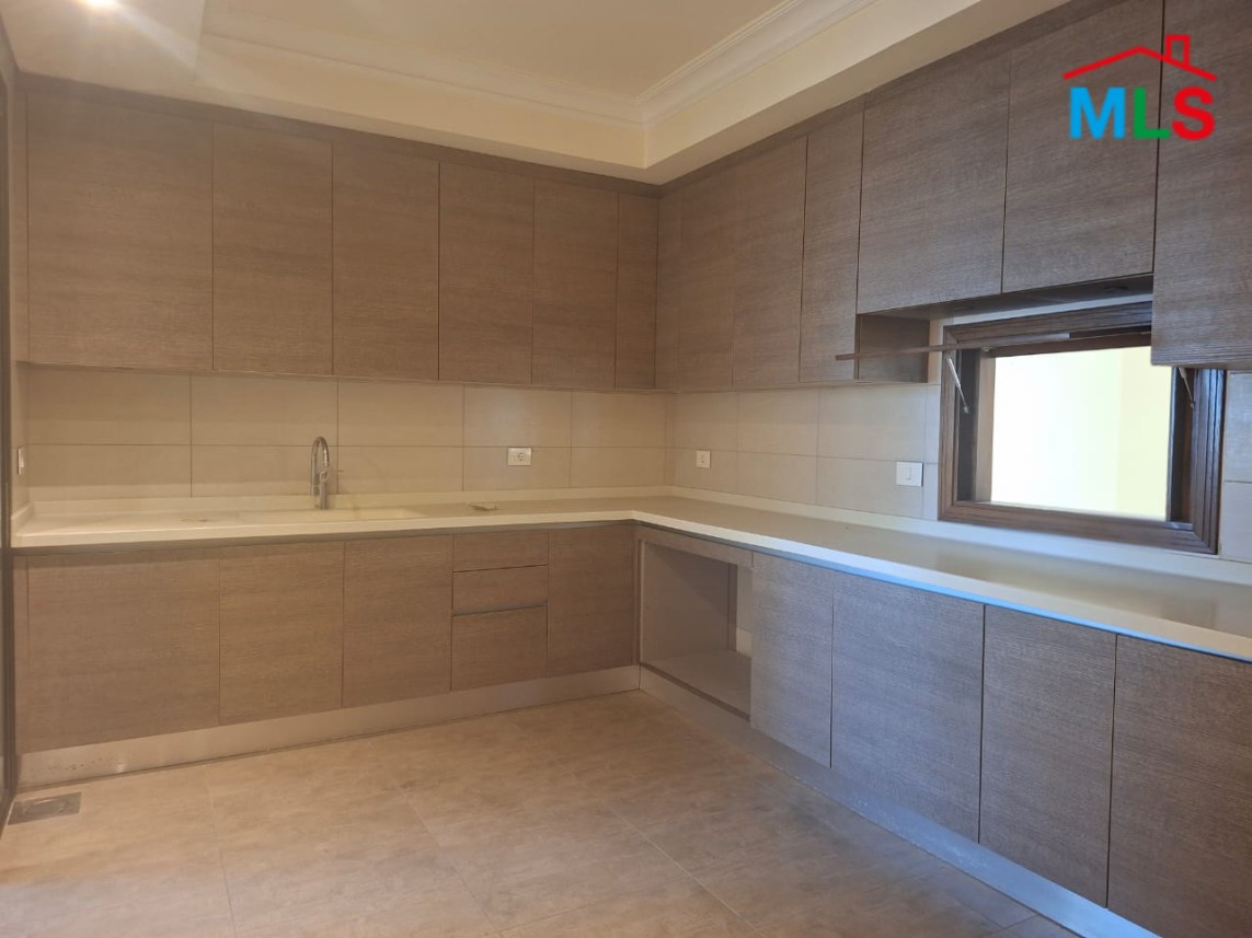 3-Bedroom Apartment For Sale in Sanayeh, Ras Beirut