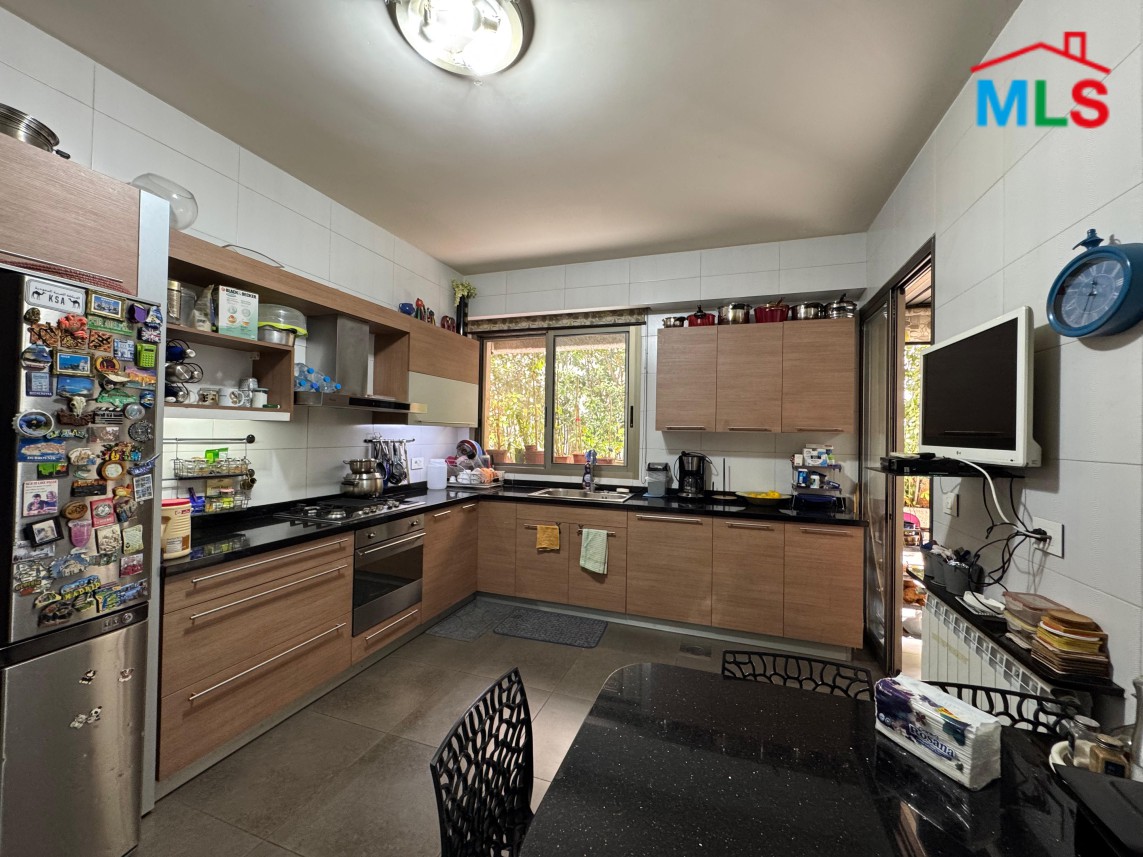 Fully Decorated Apartment For Sale In A Luxurious Building in Mansourieh