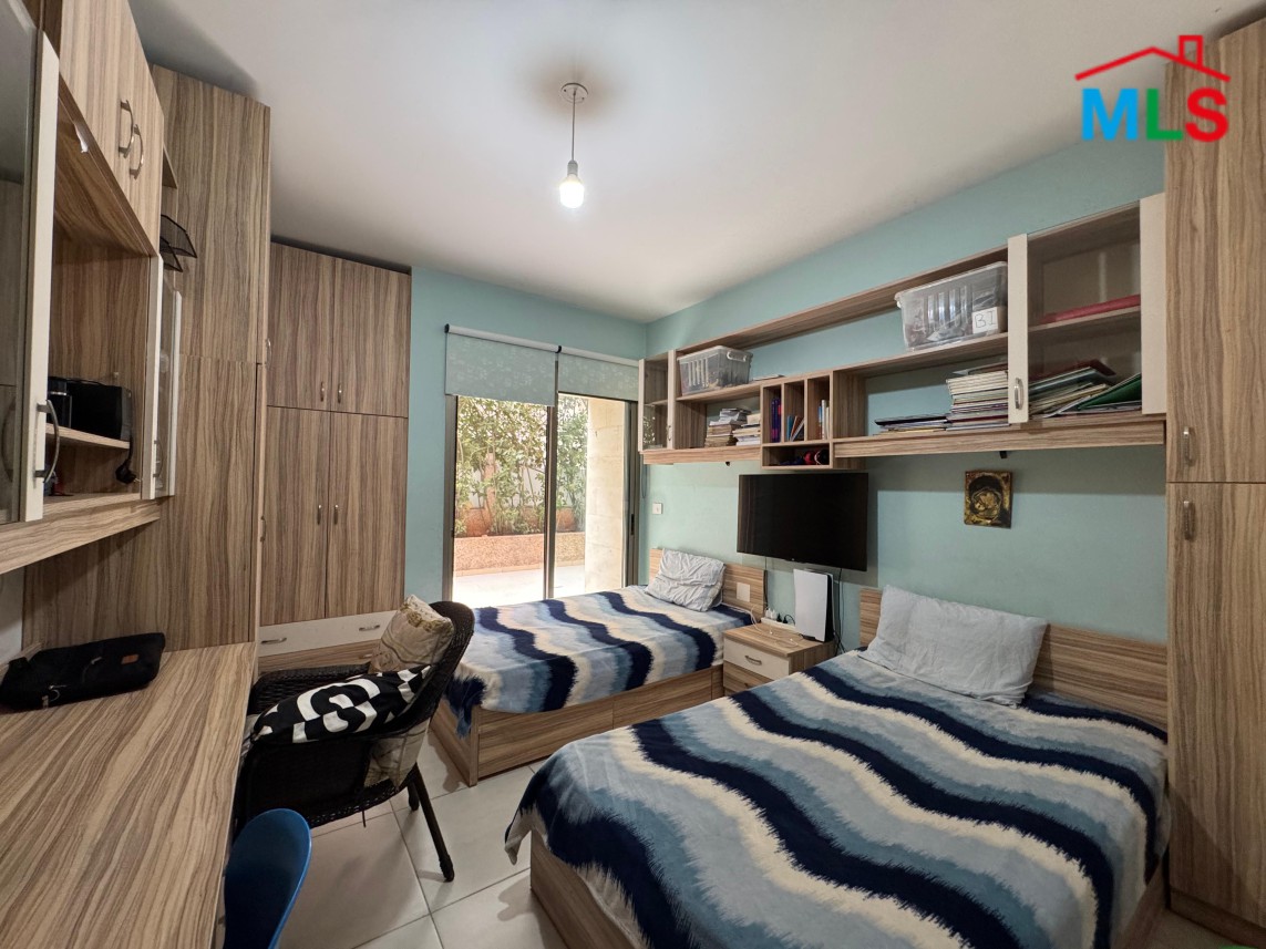 Fully Decorated Apartment For Sale In A Luxurious Building in Mansourieh