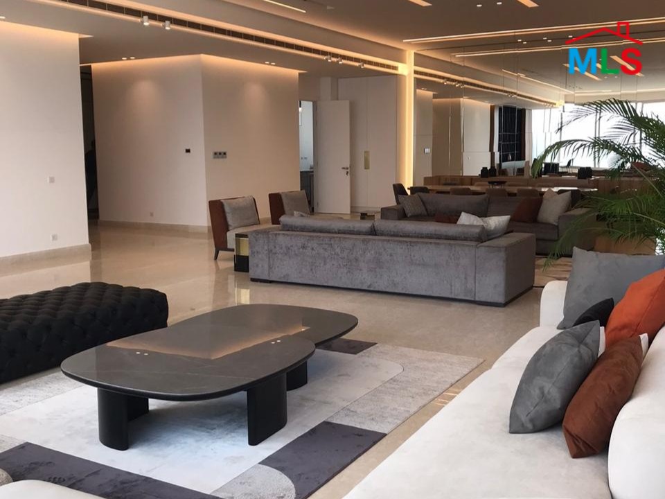 Amazing Apartment with Sea & City View For Sale in Achrafieh, Sursock