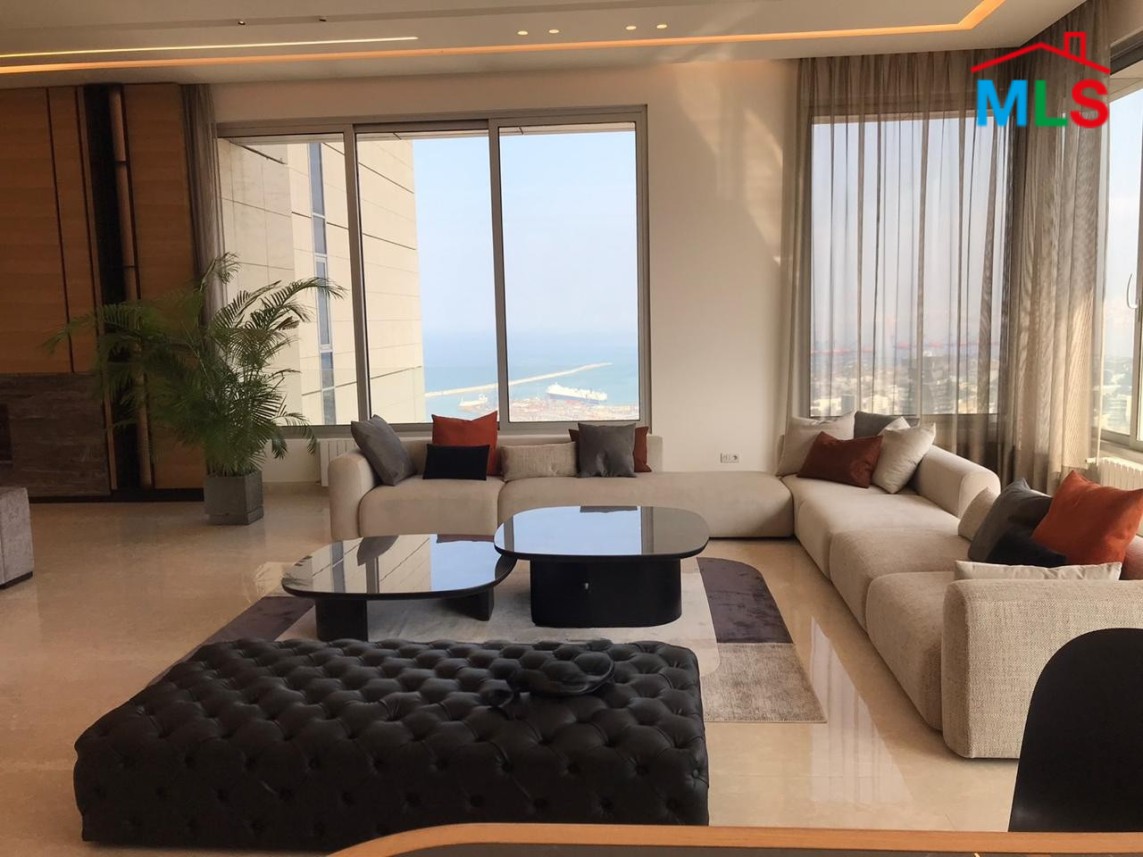 Amazing Apartment with Sea & City View For Sale in Achrafieh, Sursock