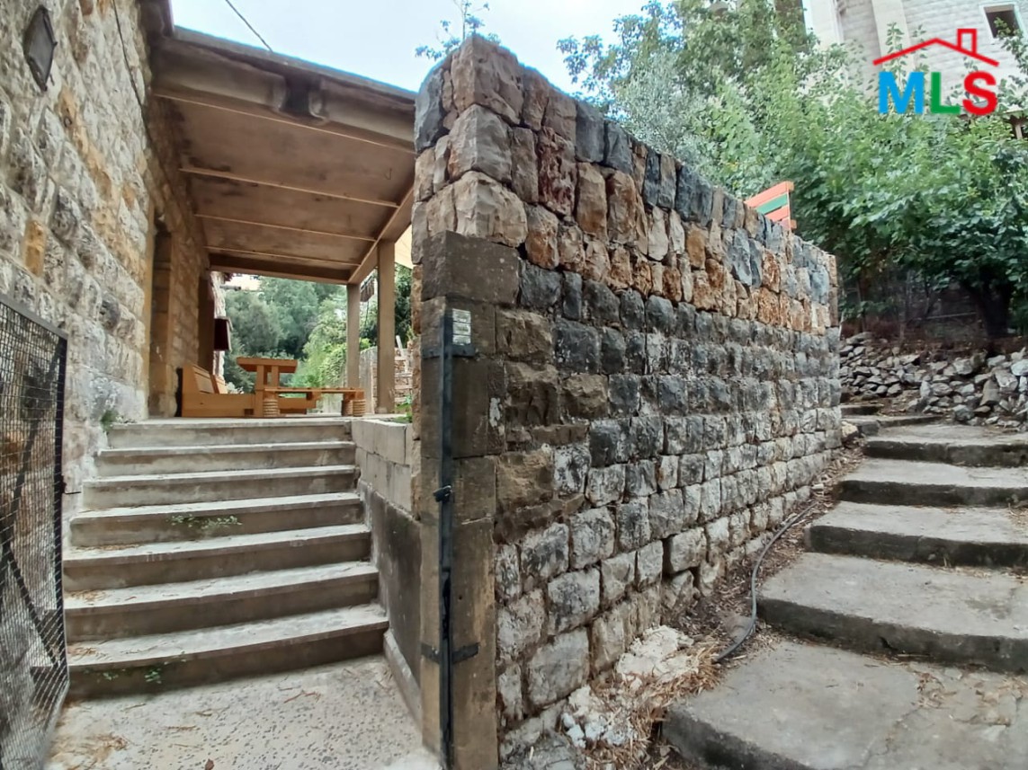 1,088 SQM Old House With Land For Sale in Beit Chabeb
