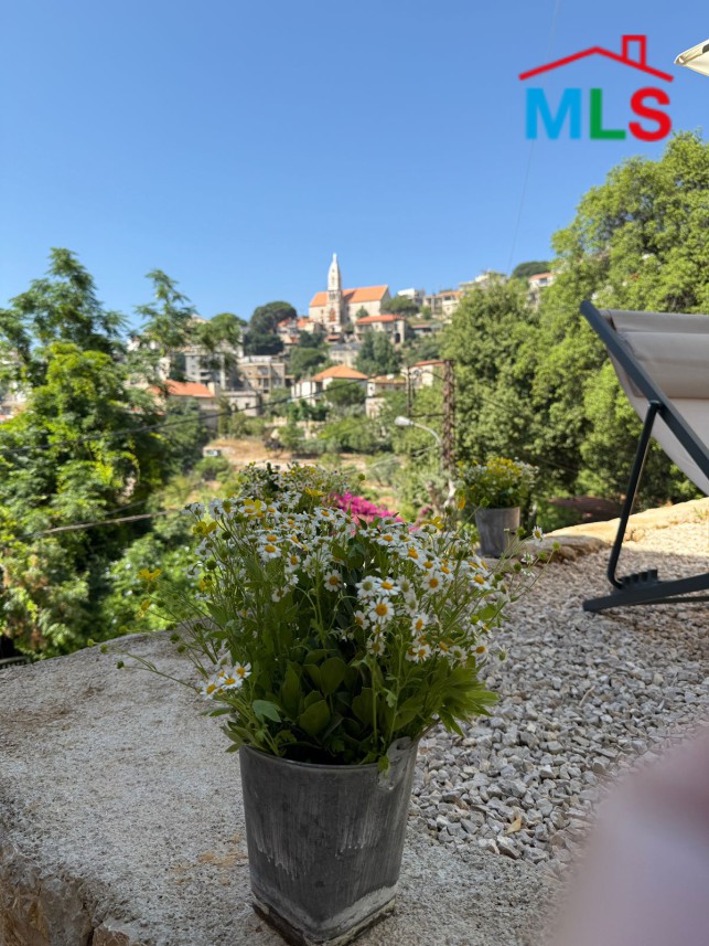 1,088 SQM Old House With Land For Sale in Beit Chabeb
