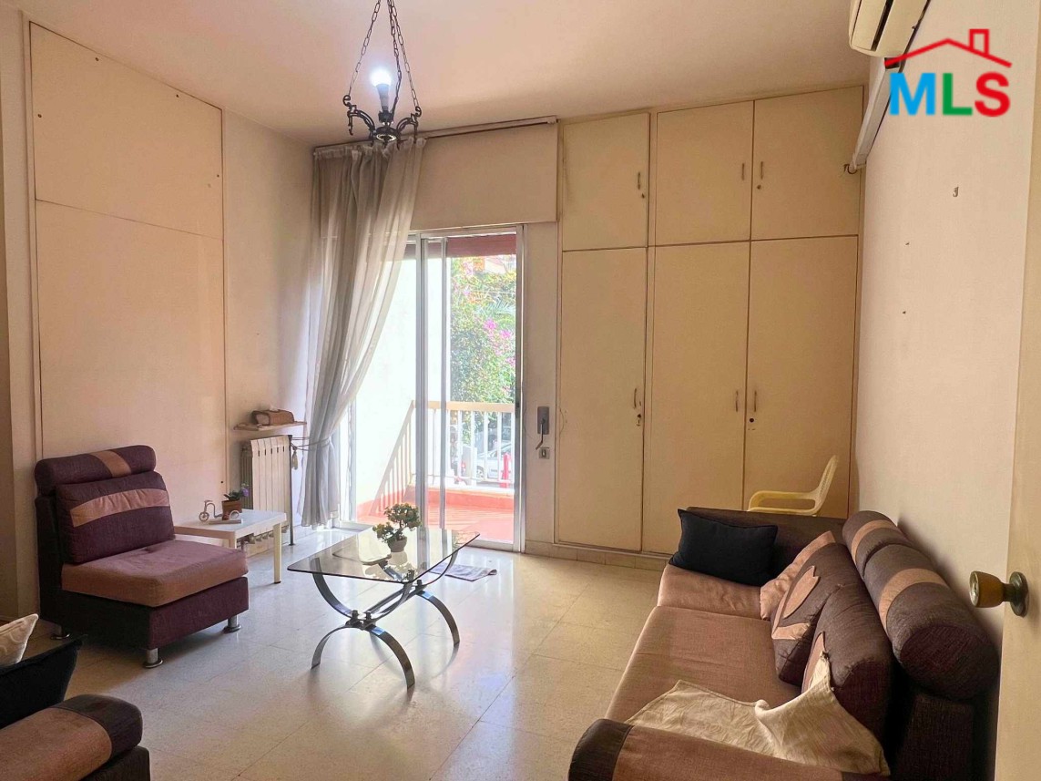 Bright 4-Bedroom Apartment For Sale in Achrafieh, Sassine