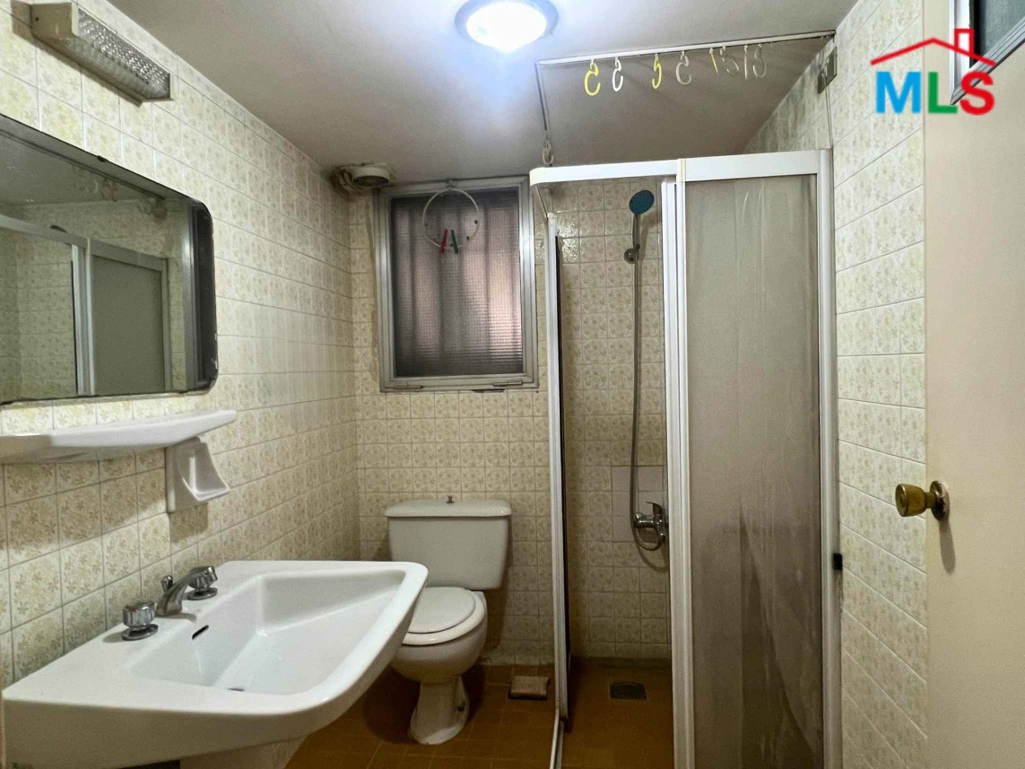 Bright 4-Bedroom Apartment For Sale in Achrafieh, Sassine