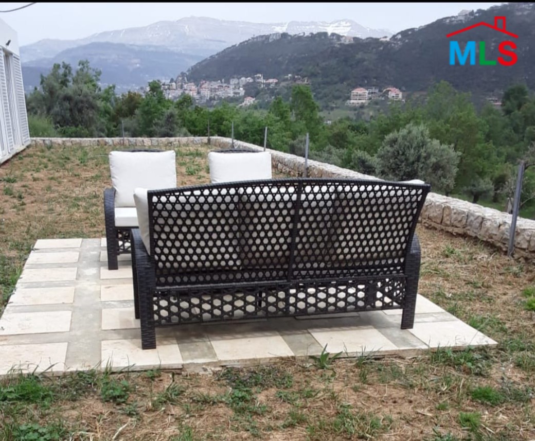 Spacious Apartment With Garden For Sale in Choueir