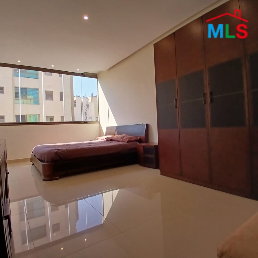 3-Bedroom Apartment For Sale in Al Zarif, Ras Beirut