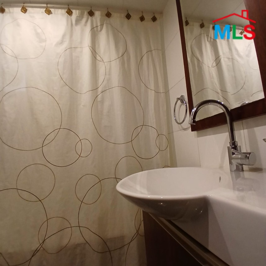 3-Bedroom Apartment For Sale in Al Zarif, Ras Beirut