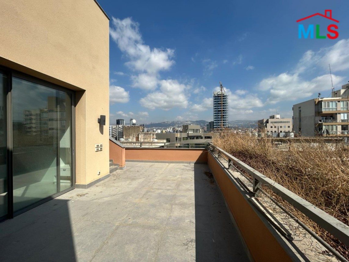 Beautiful Penthouse with Terrace & Pool For Sale in Badaro