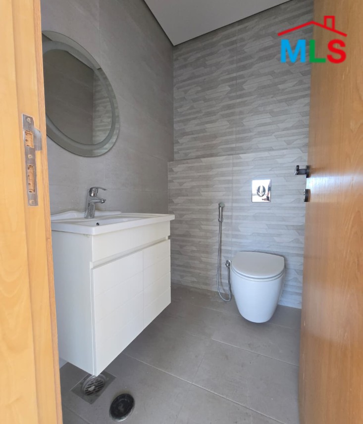 Modern & Brand New Duplex For Sale in Badaro