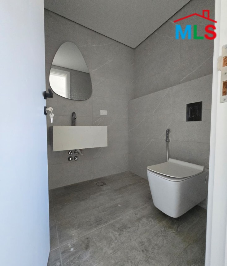 Modern & Brand New Duplex For Sale in Badaro