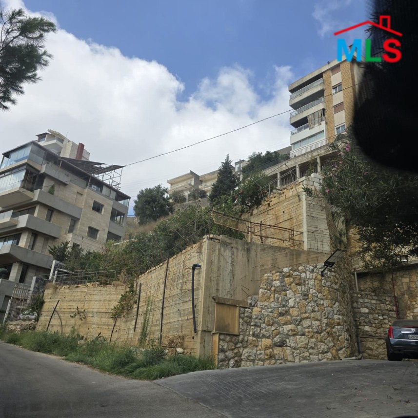 596 SQM Land For Sale in Broumana