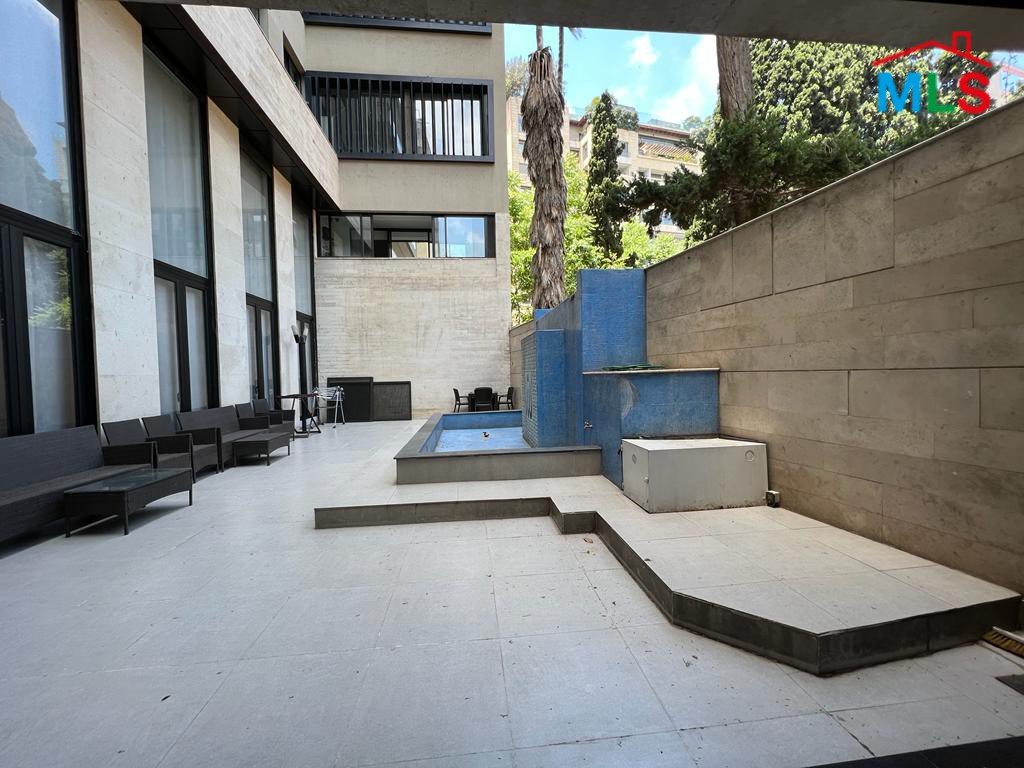 Luxurious Duplex Apartment With Terrace For Sale in Saifi