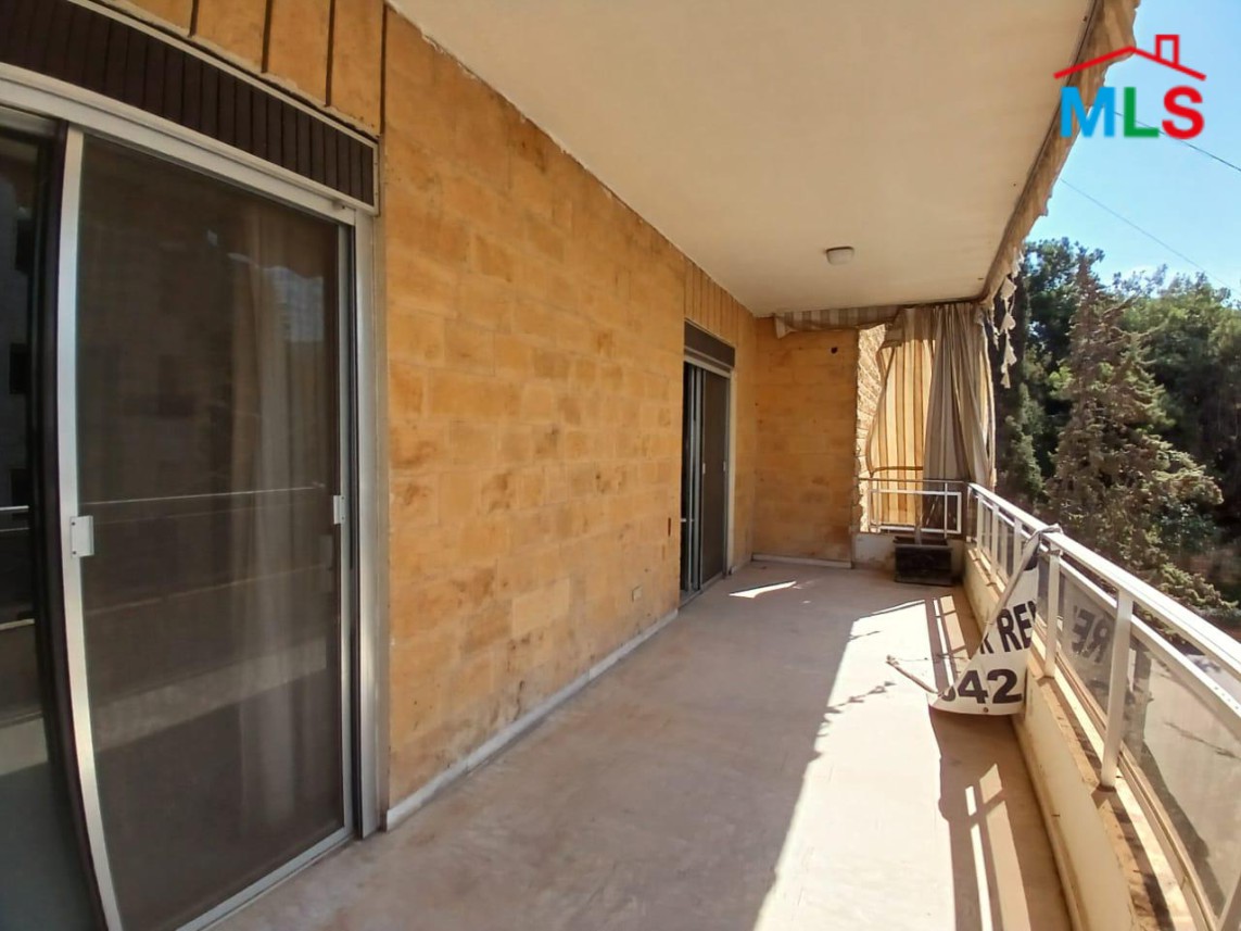 Spacious Apartment For Sale in Aoukar