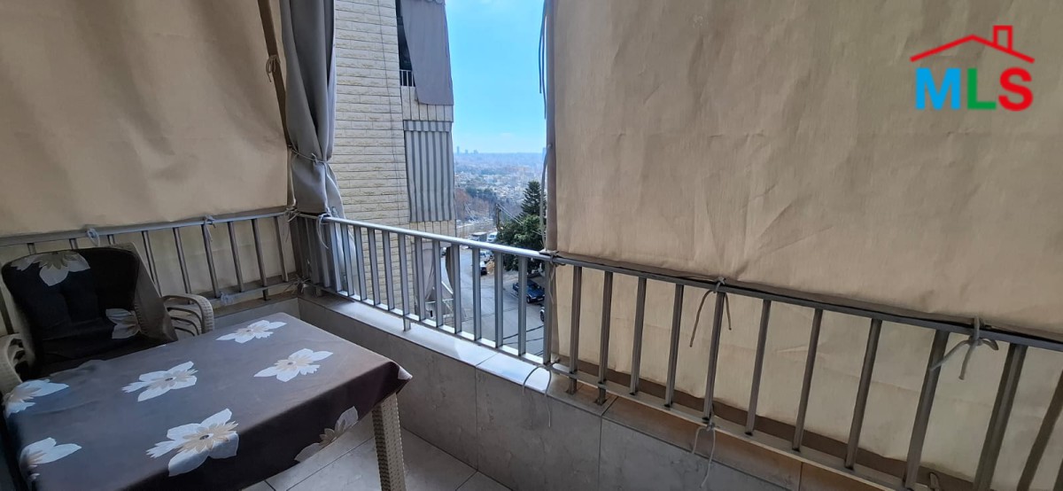Hot Deal! 2-Bedroom Apartment For Sale in Biakout