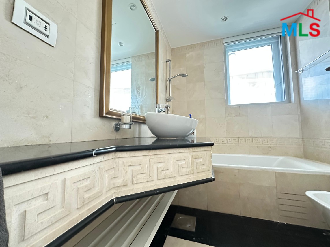 Apartment With Partial Sea view For Sale in a Prestigious Tower in Down Town