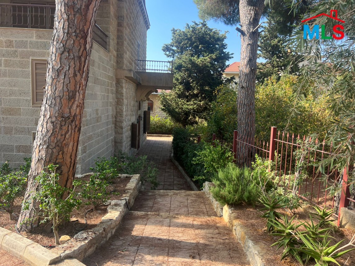 Exclusive! Spacious Villa For Sale in Souq El Gharb, Aley