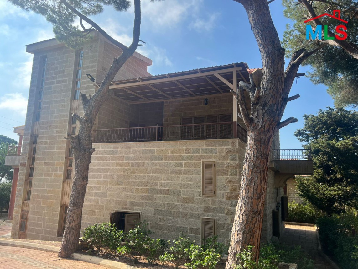 Exclusive! Spacious Villa For Sale in Souq El Gharb, Aley