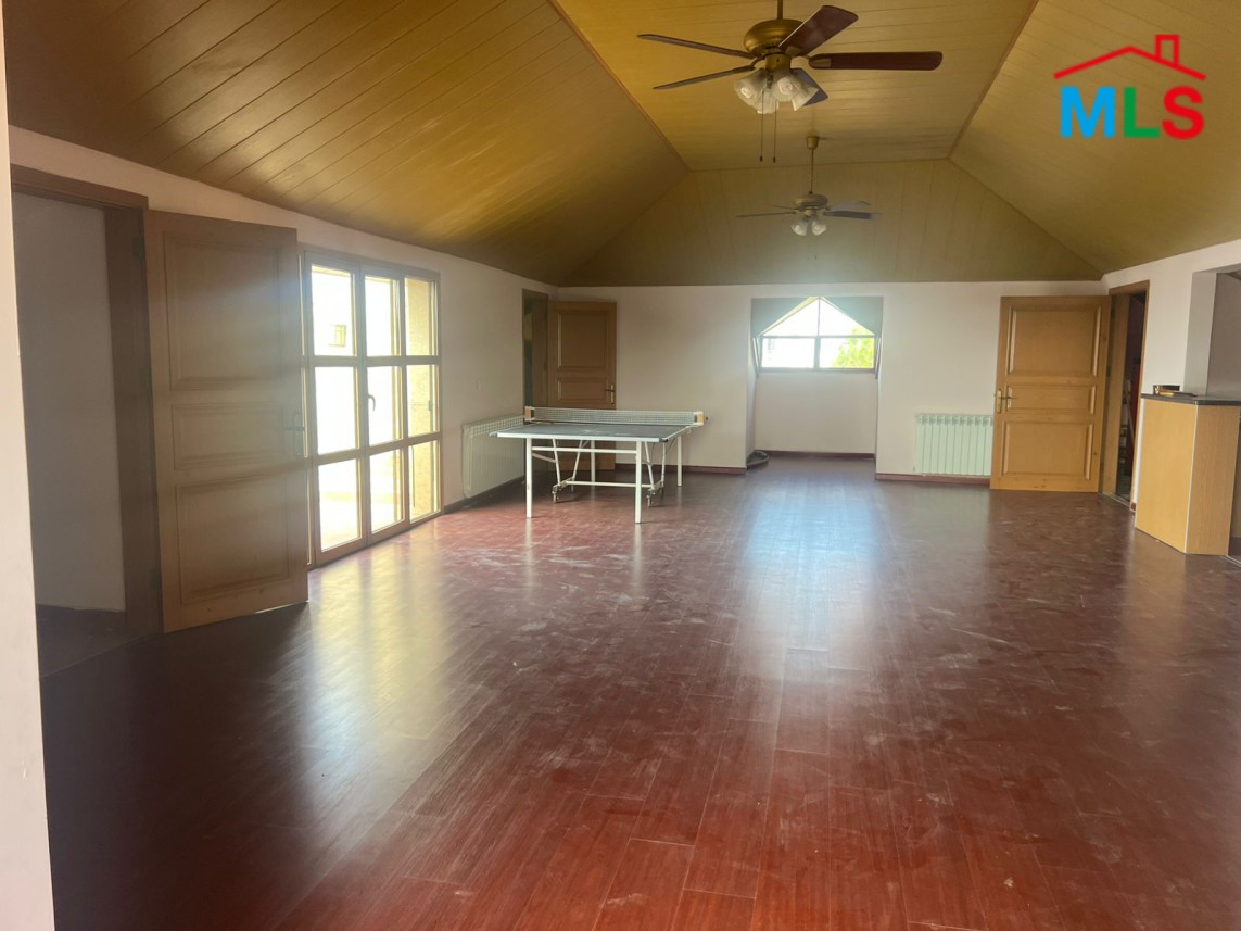 Exclusive! Spacious Villa For Sale in Souq El Gharb, Aley