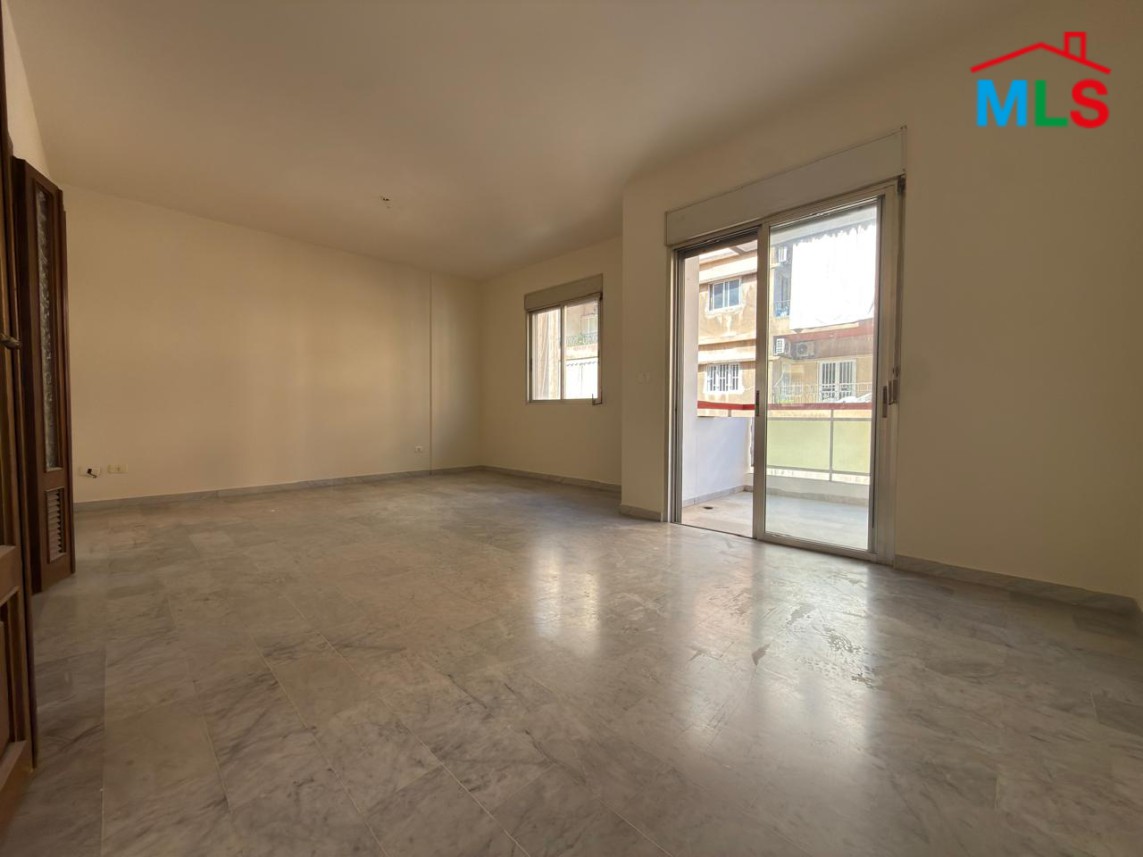 Exclusive! Bright & Sunny Apartment For Sale in Achrafieh, Fassouh