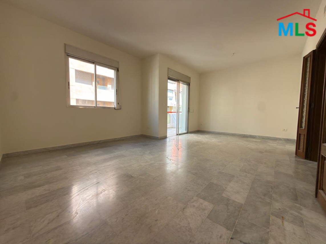 Exclusive! Bright & Sunny Apartment For Sale in Achrafieh, Fassouh