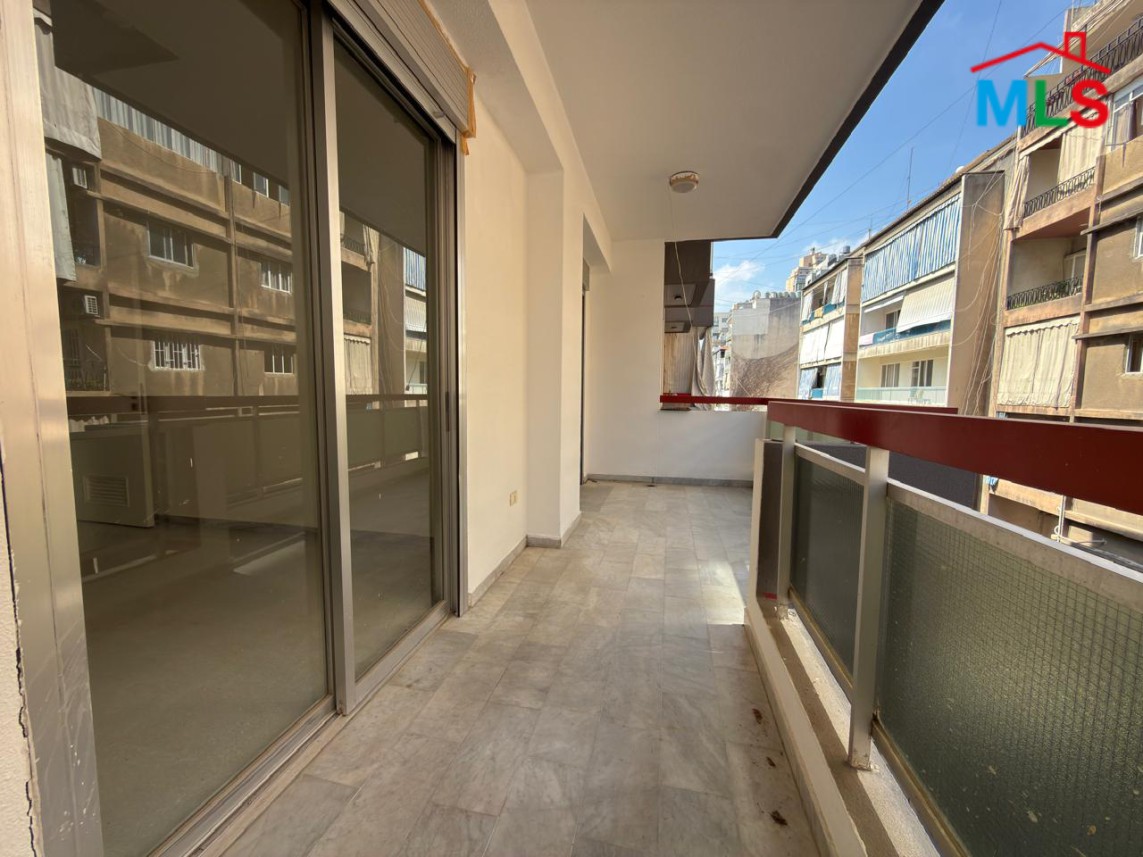 Exclusive! Bright & Sunny Apartment For Sale in Achrafieh, Fassouh
