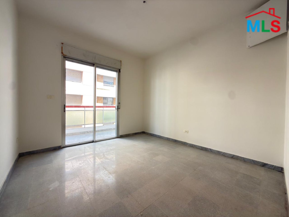Exclusive! Bright & Sunny Apartment For Sale in Achrafieh, Fassouh