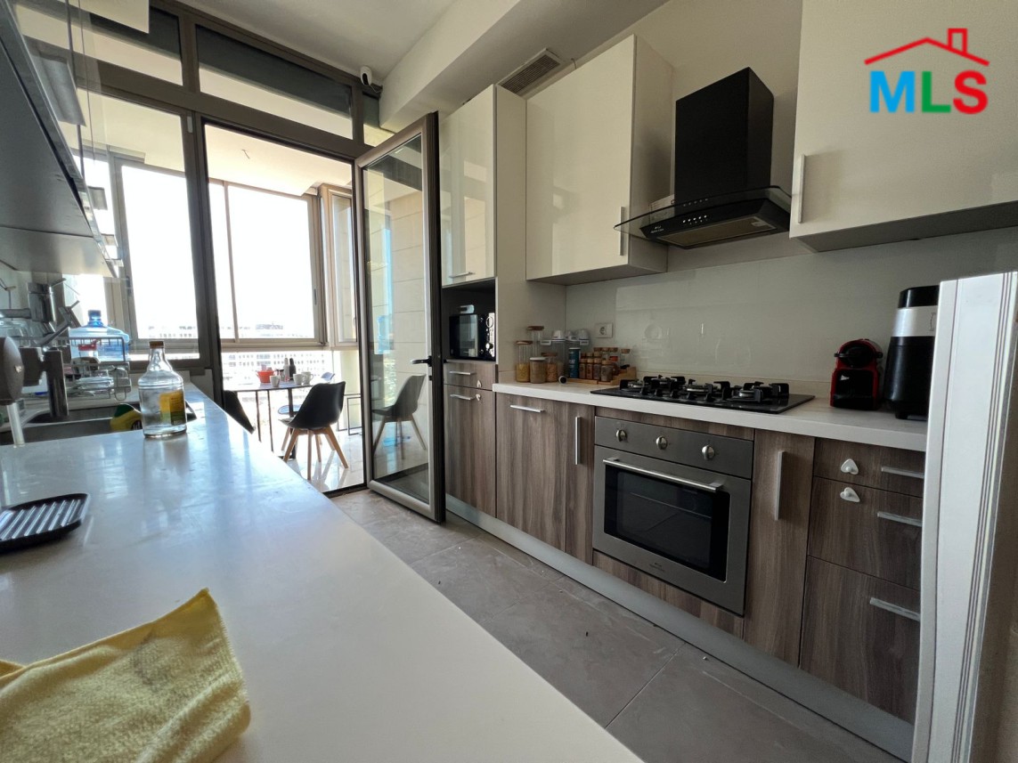 Luxury Living! Furnished 2-Bedroom Apartment For Sale in Saifi