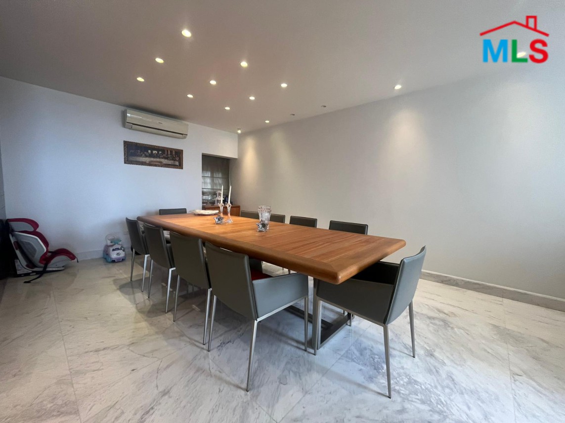 Duplex Apartment For Sale in Aoukar
