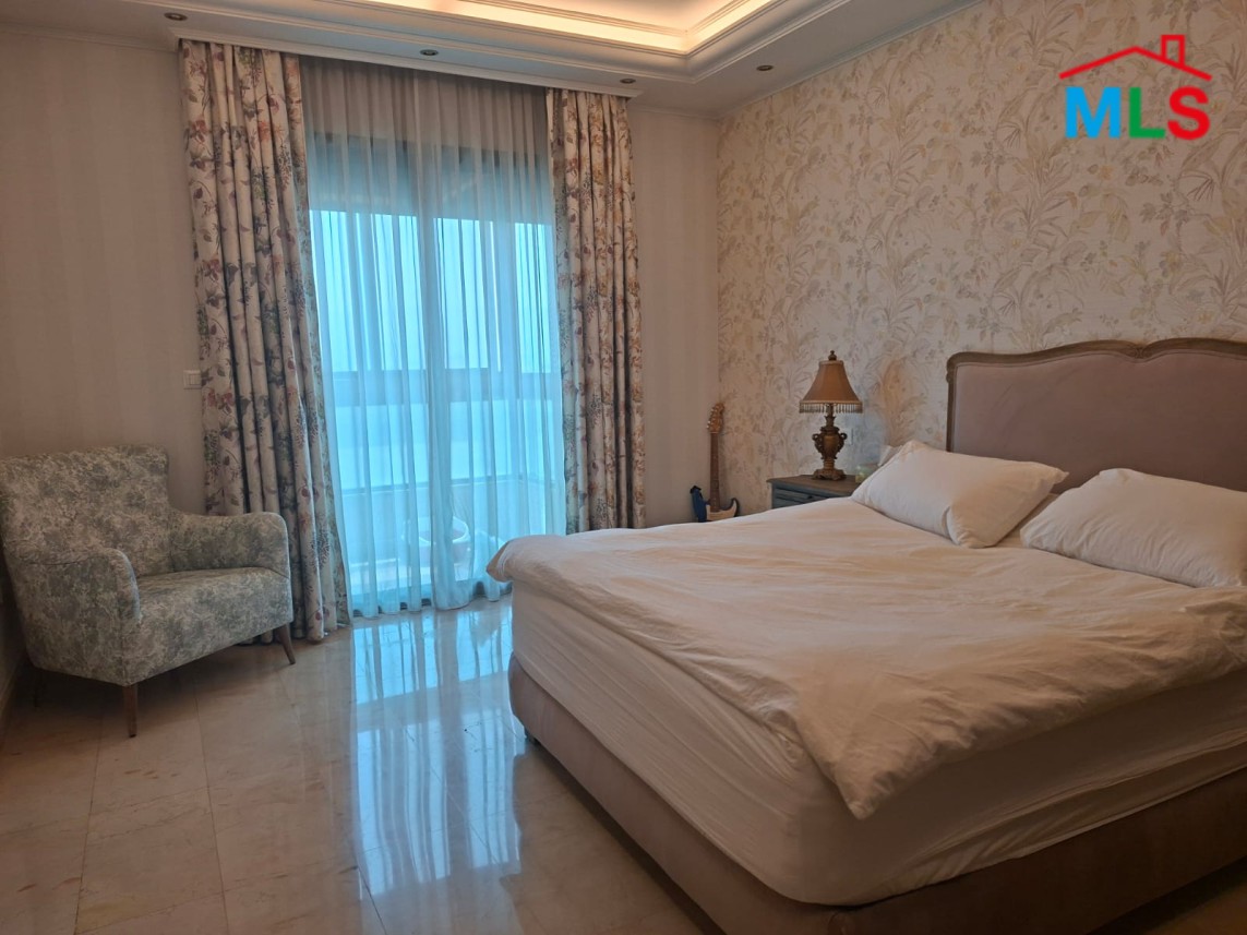 3-Bedroom Apartment with City View For Sale in Mar Elias, Ras Beirut