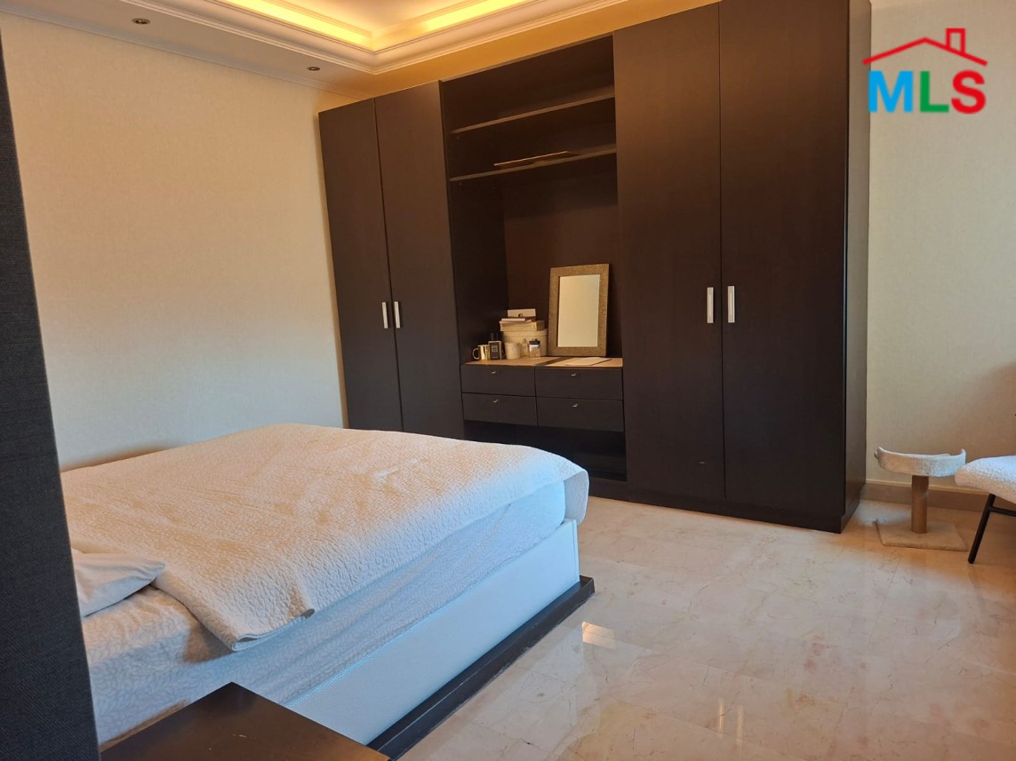 3-Bedroom Apartment with City View For Sale in Mar Elias, Ras Beirut