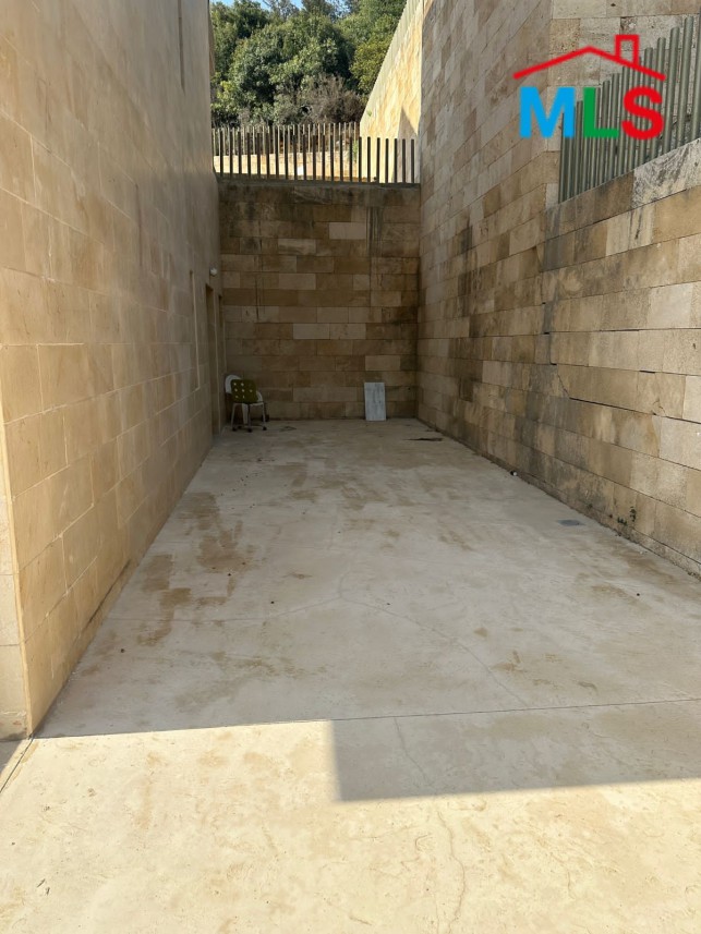 Apartment With Terrace For Sale in Maaysra