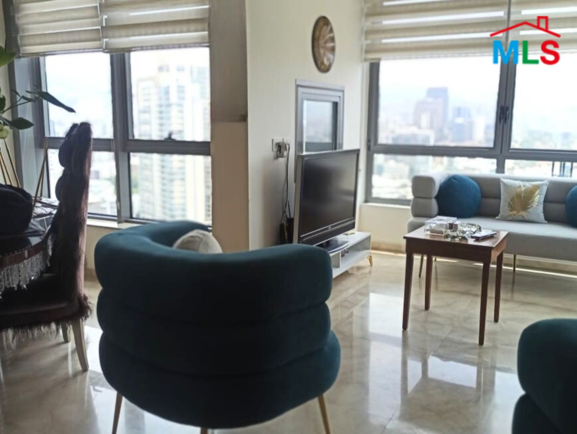 2-Bedroom Apartment with City View For Sale in Achrafieh, Near Adlieh