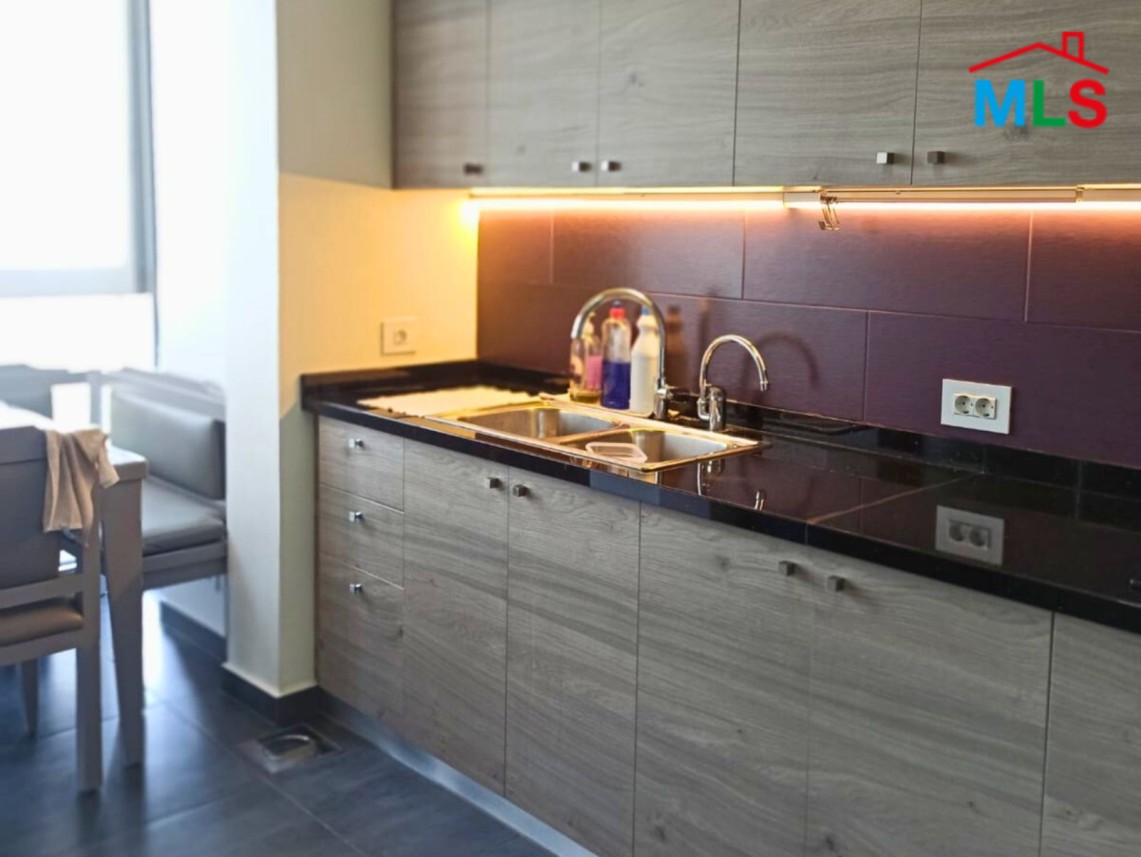 2-Bedroom Apartment with City View For Sale in Achrafieh, Near Adlieh