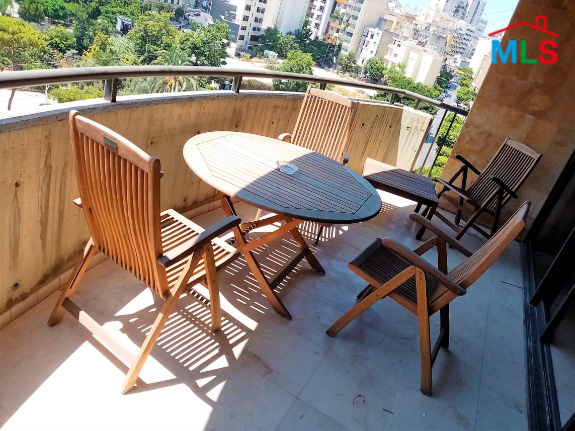 Spacious Apartment With Open City View For Sale in Achrafieh, Sioufi