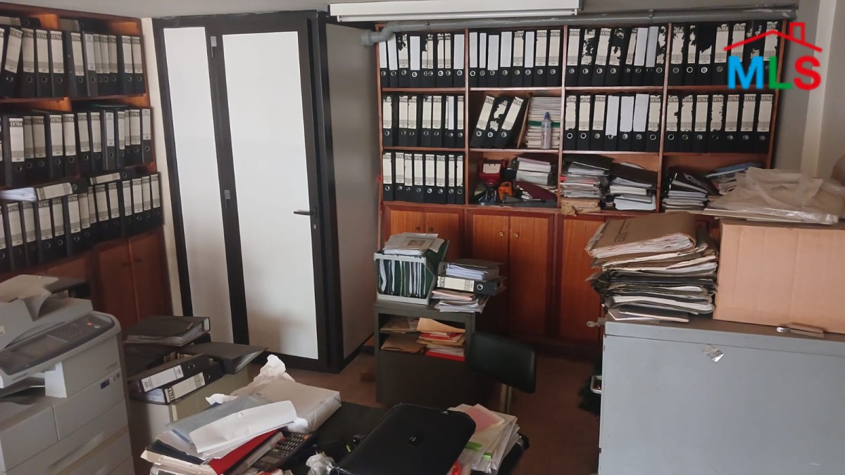 Shop With Storage For Sale in Sin El Fil