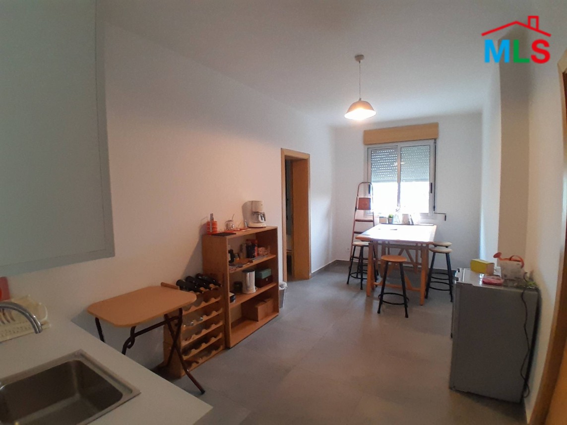Beautiful 3-Bedroom Apartment For Sale in Achrafieh, Geitawi