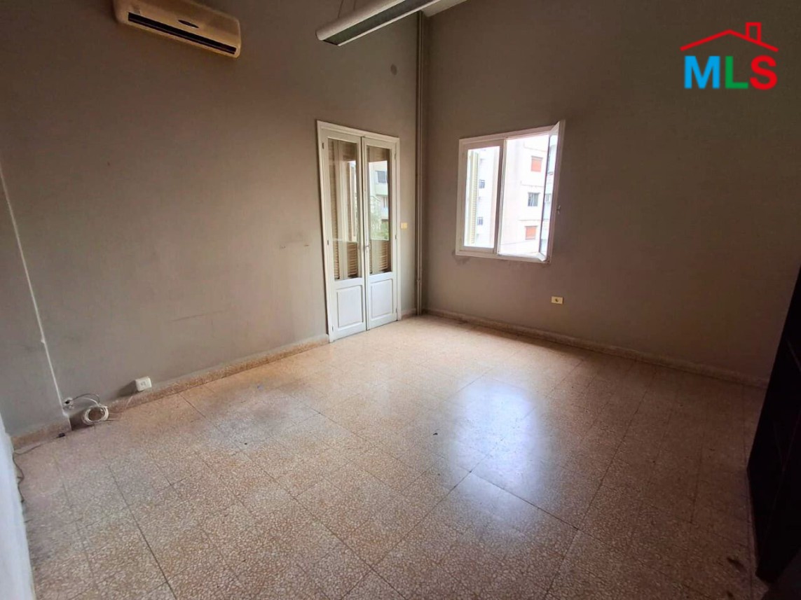 300 SQM Office For Sale In Achrafieh, Sioufi