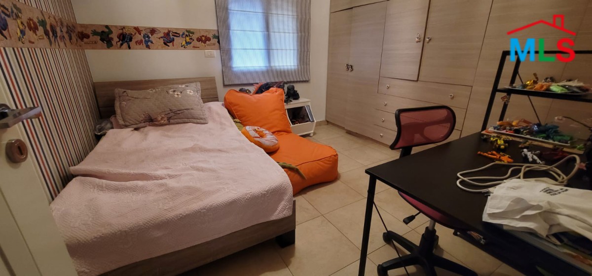 Spacious Furnished Apartment For Sale in Ballouneh