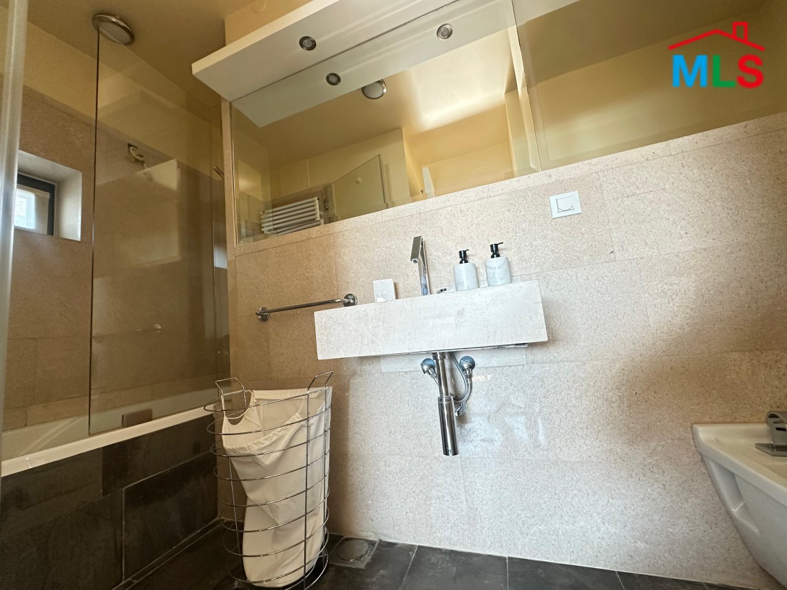 High-End Chalet with Terrace And Garden For Sale in Ouyoun El Siman, Mzar