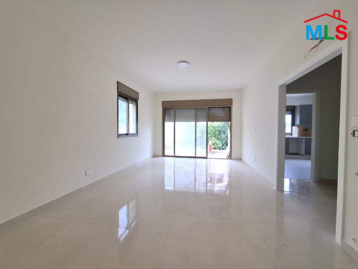 3-Bedroom Apartment For Sale in New Shayle
