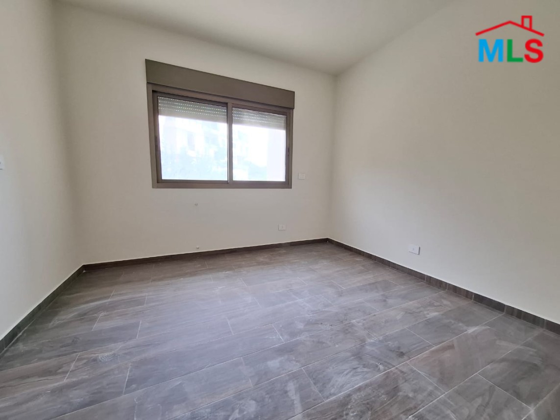 3-Bedroom Apartment For Sale in New Shayle