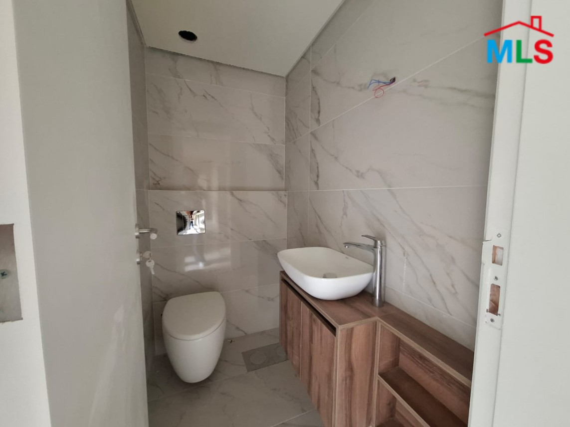 3-Bedroom Apartment For Sale in New Shayle