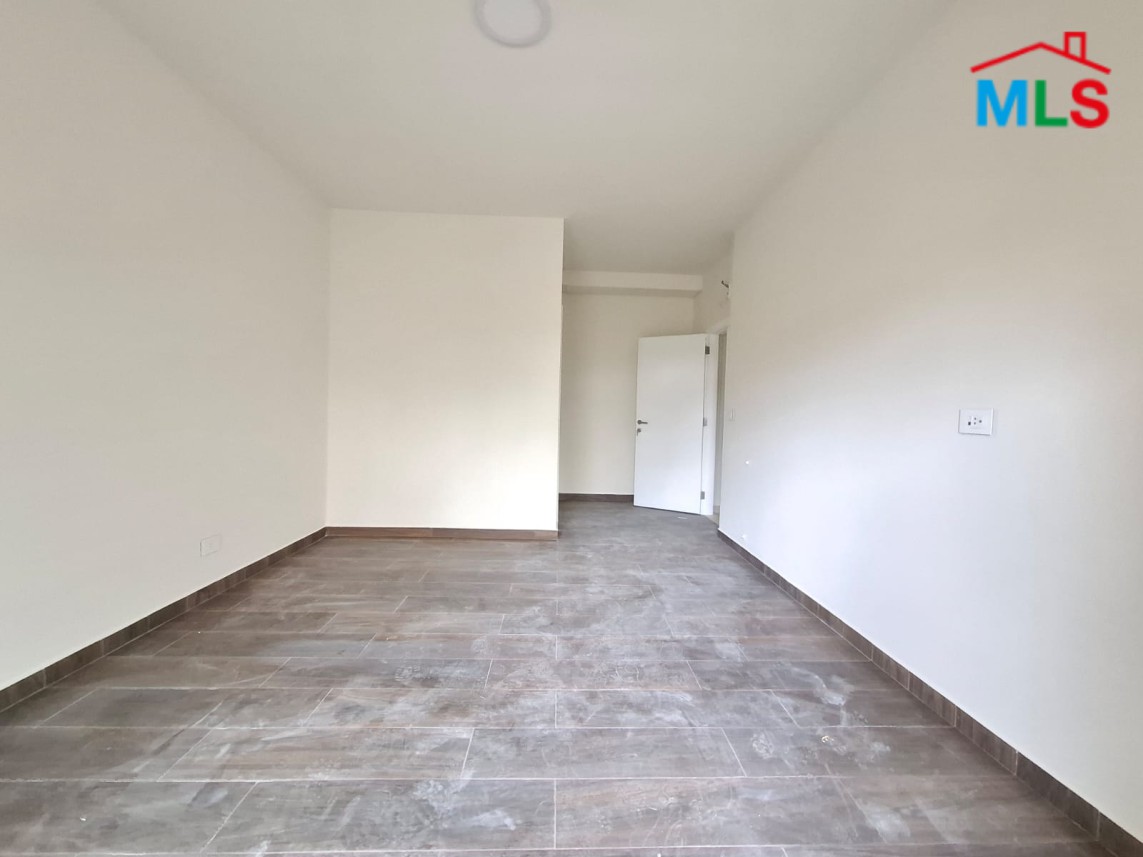 2-Bedroom Apartment For Sale in New Shayle