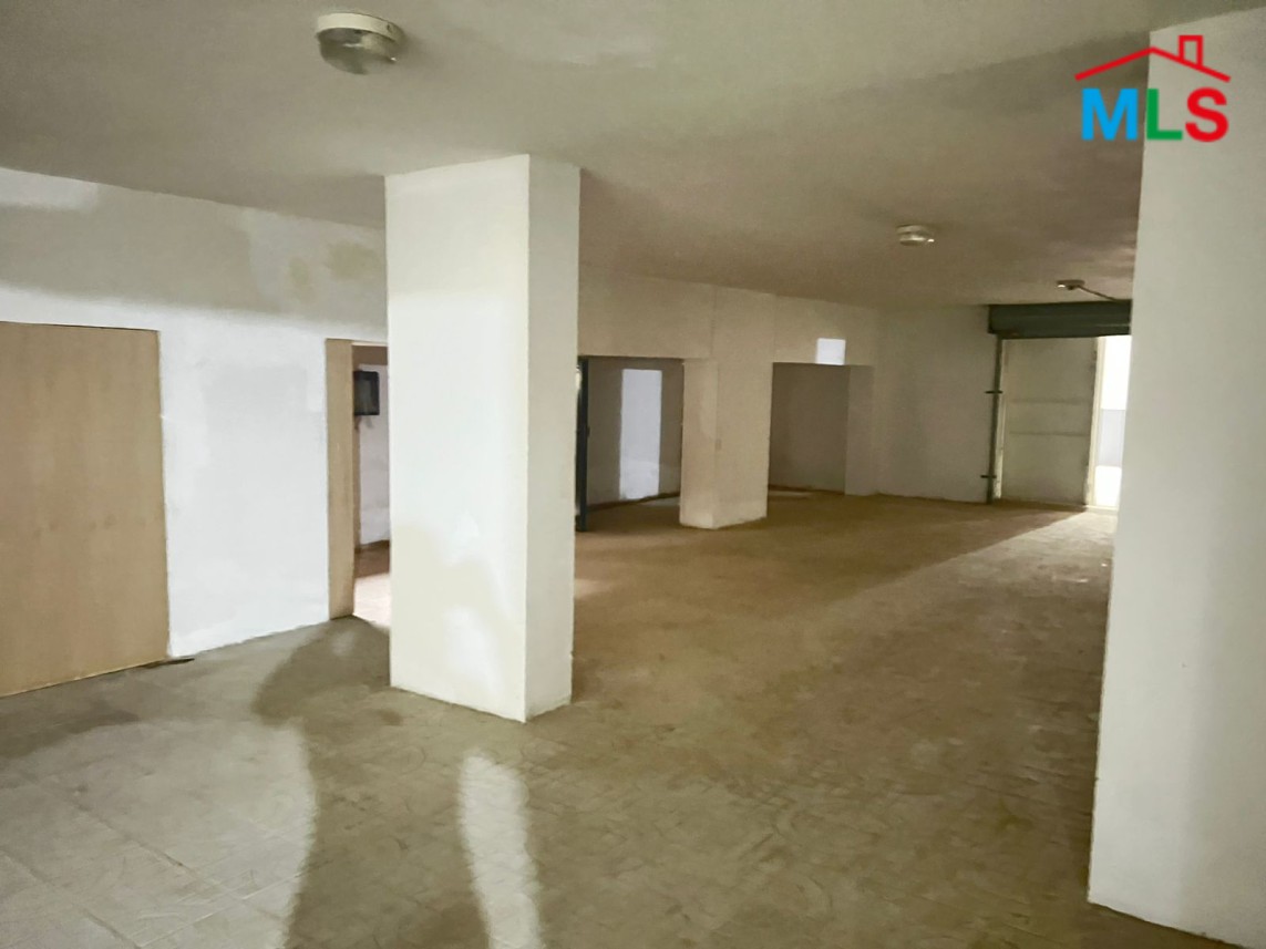 Spacious Warehouse For Sale in Betchay
