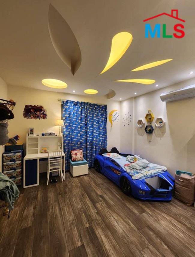 Luxurious Decorated Apartment For Sale in Hay Al-American, Hadath